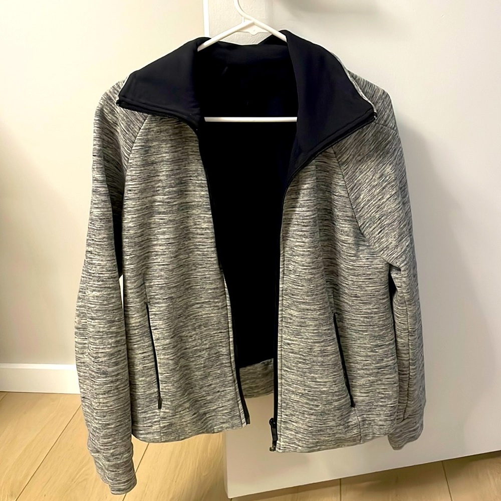 Lululemon | Heather Gray Jacket + Cinched back